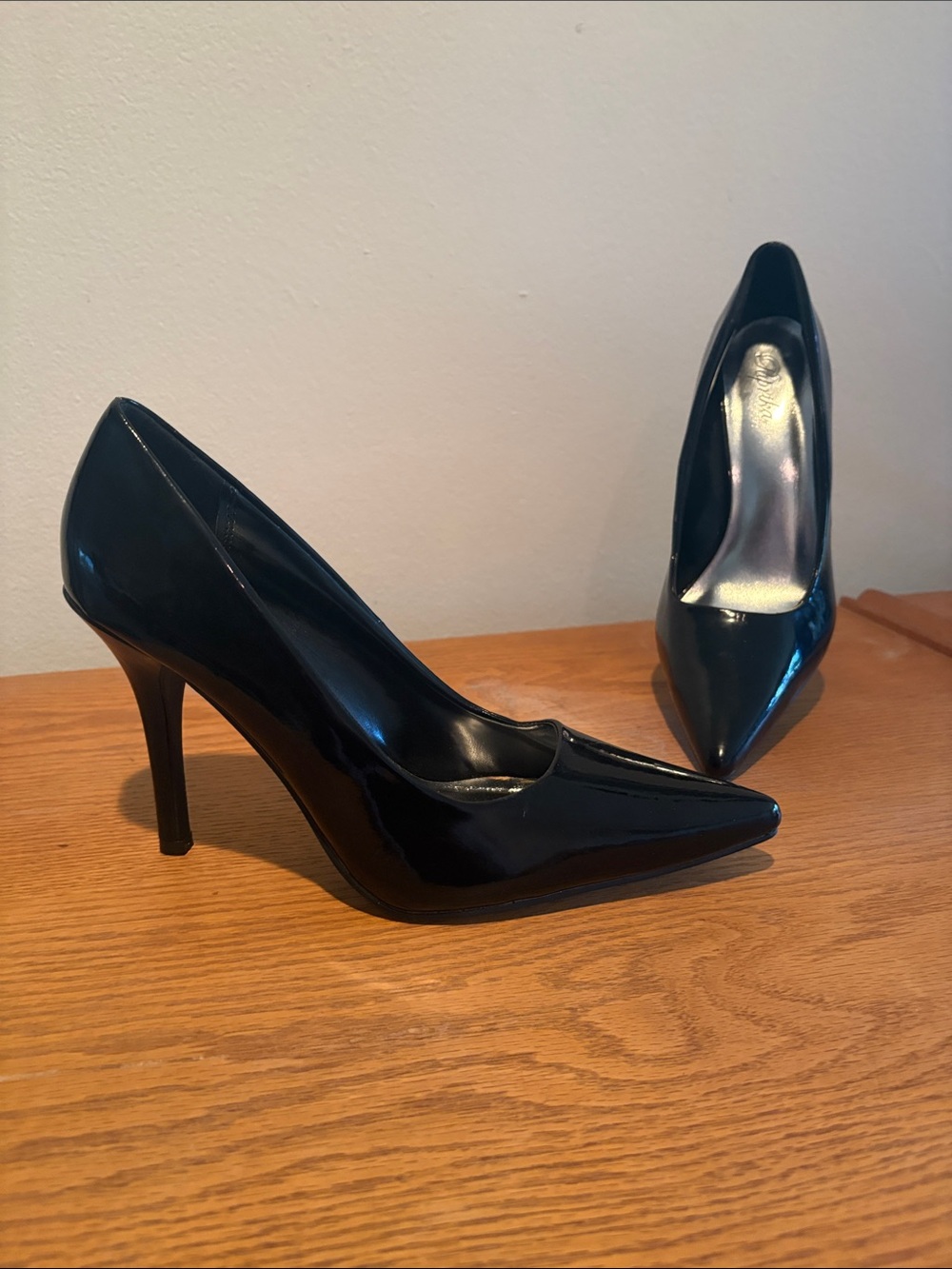Sexy Black Patent Pointed Toe Stiletto Pumps